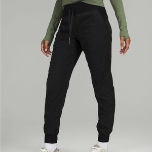 Lululemon Athletica Dance Studio Jogger 27” Size Women’s 6